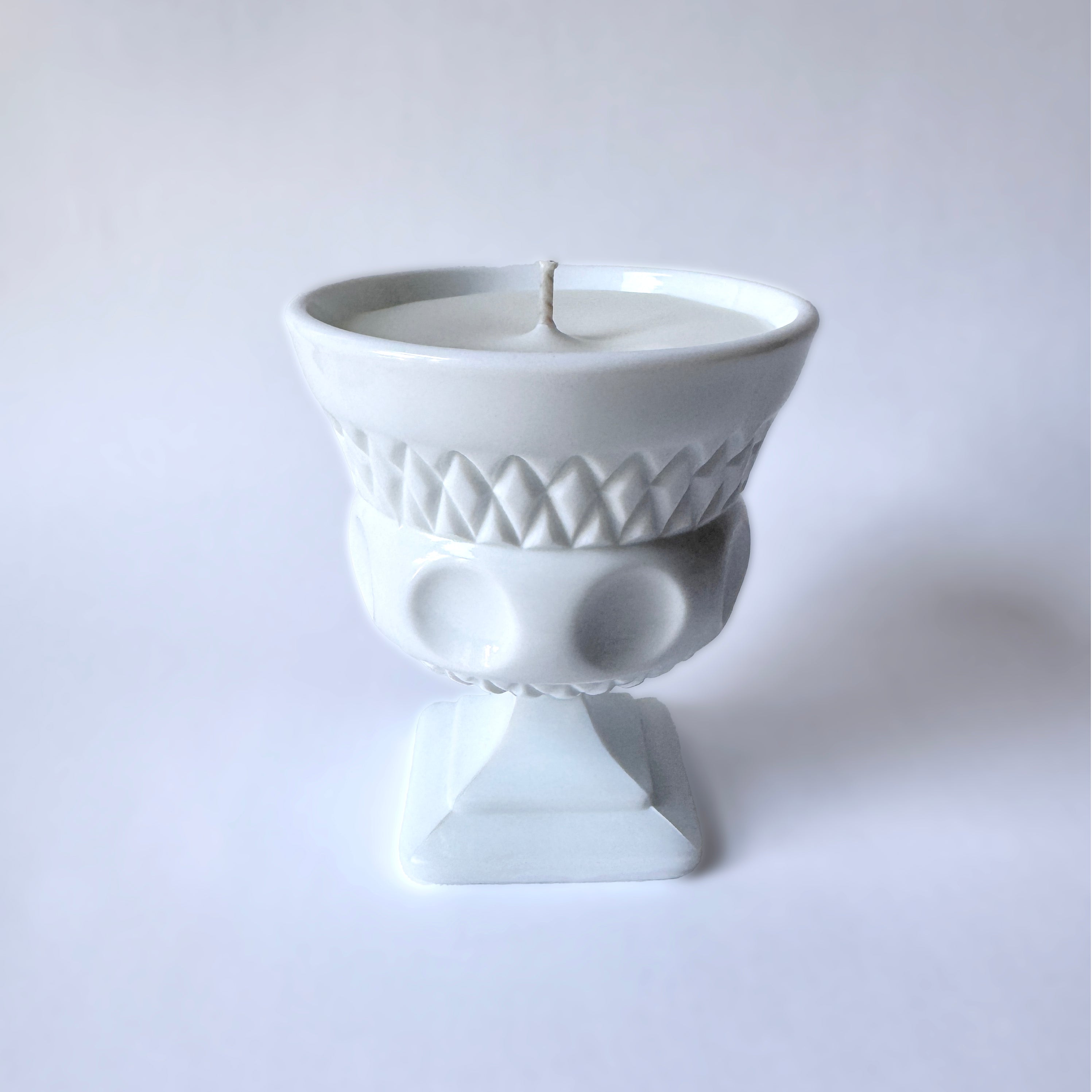 Kings Crown Pedestal Candle petite
