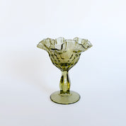 Thumbprint Ruffle Pedestal
