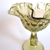 Thumbprint Ruffle Pedestal